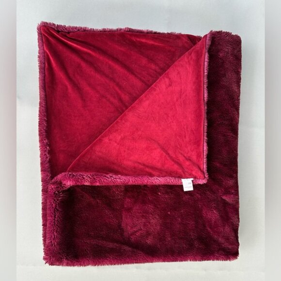 Anthropologie Aleksi Faux Fur Throw Blanket Burgundy Red - Picture 4 of 9